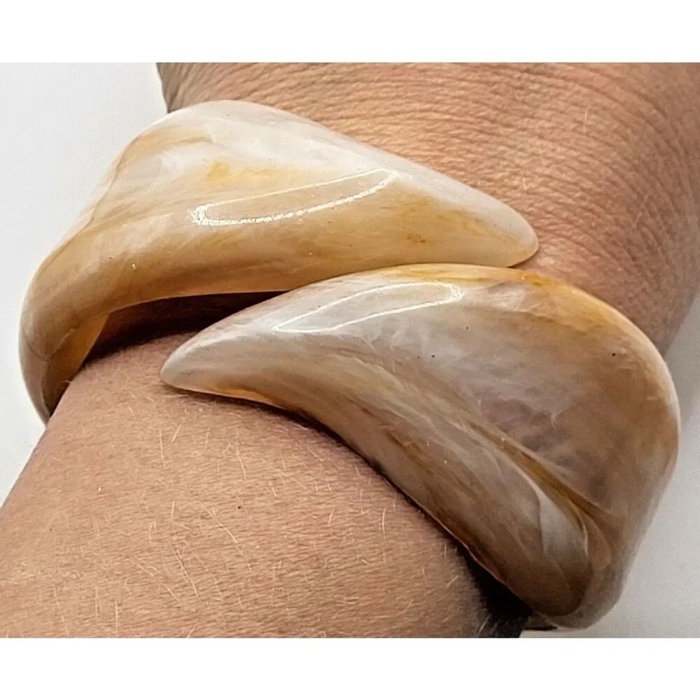 Rare Vintage 60s Chunky Wide Marbled Acrylic Resin Bangle Bracelet Hinged
